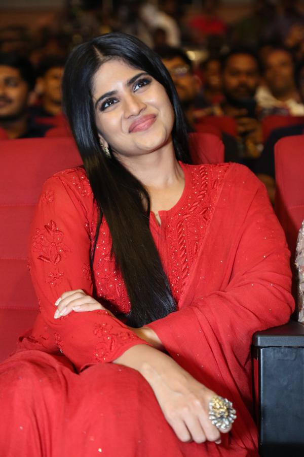 megha-akash-stills-2-3.jpg