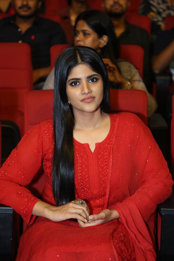 megha-akash-stills-2-4.jpg