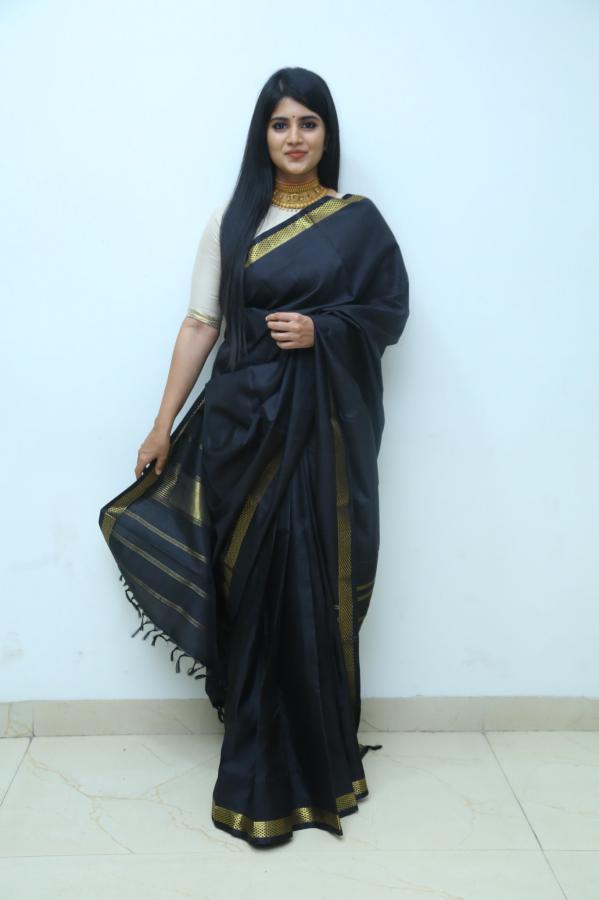 megha-akash-stills-3-2.jpg