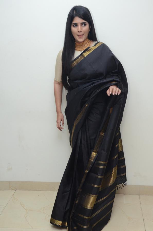 megha-akash-stills-3-20.jpg