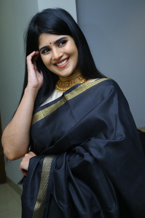 megha-akash-stills-3-7.jpg