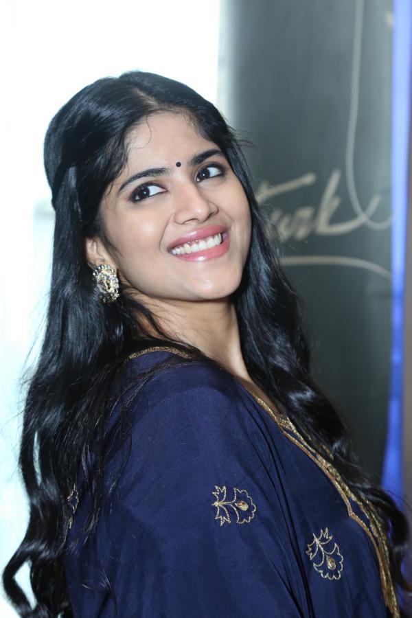 megha-akash-stills-3.jpg