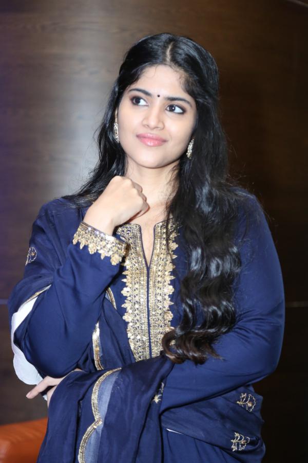 megha-akash-stills-4.jpg