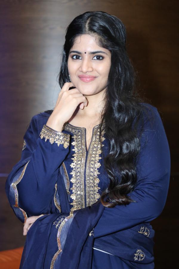 megha-akash-stills-5.jpg