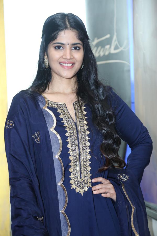 megha-akash-stills-6.jpg