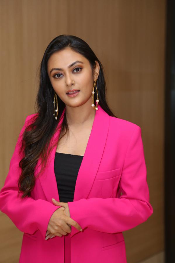 megha-chowdary-stills-6.jpg