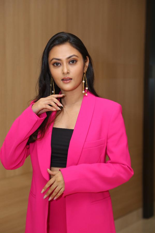 megha-chowdary-stills-7.jpg