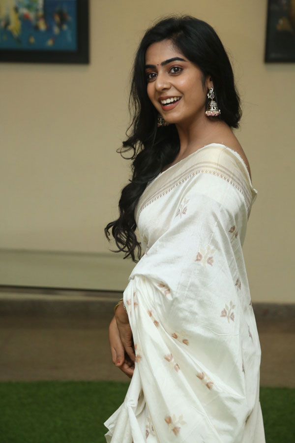megha-lekha-stills-2-16.jpg
