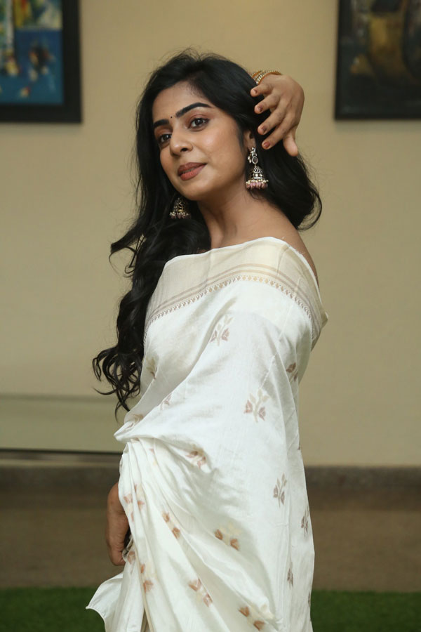 megha-lekha-stills-2-17.jpg