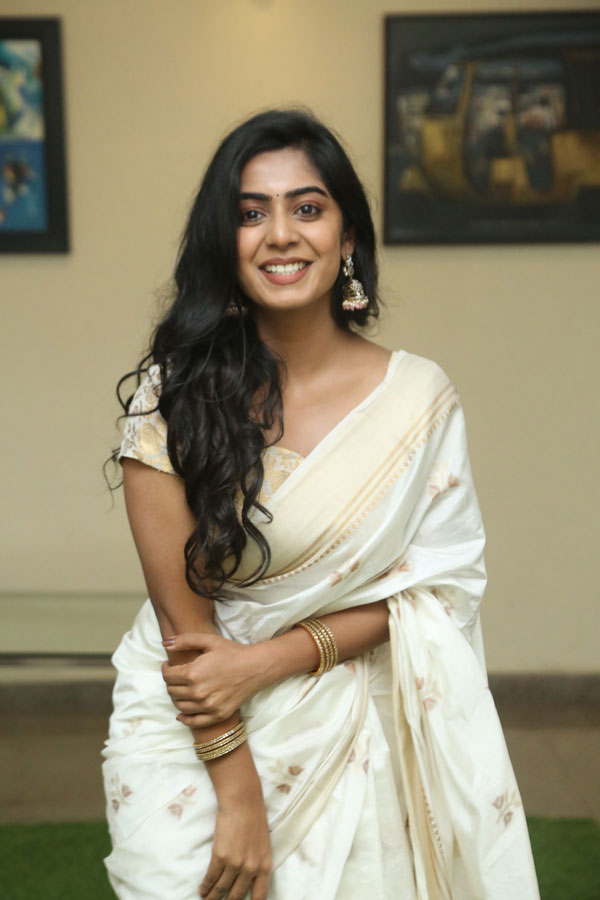 megha-lekha-stills-2-20.jpg