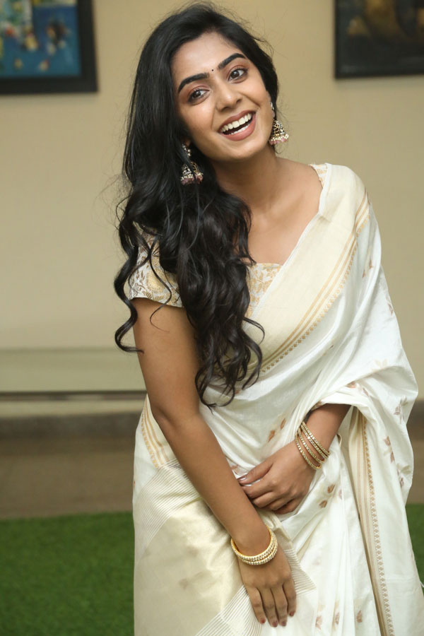 megha-lekha-stills-2-27.jpg