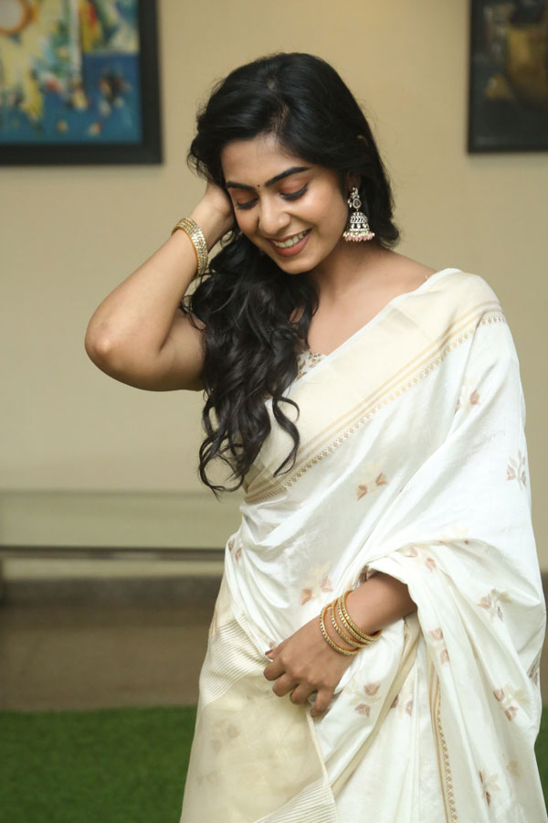 megha-lekha-stills-2-30.jpg