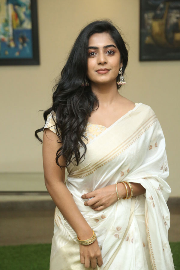 megha-lekha-stills-2-4.jpg