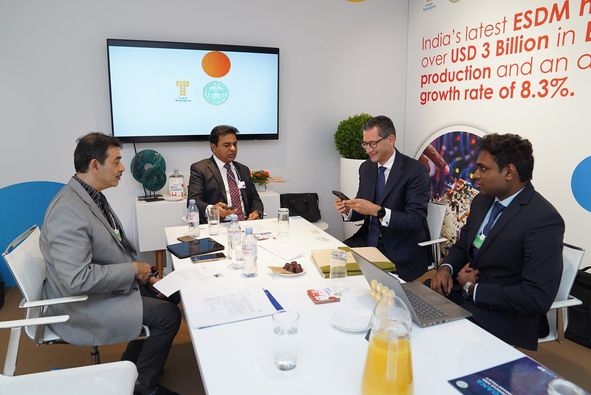 minister-ktr-davos-tour1-12.jpg