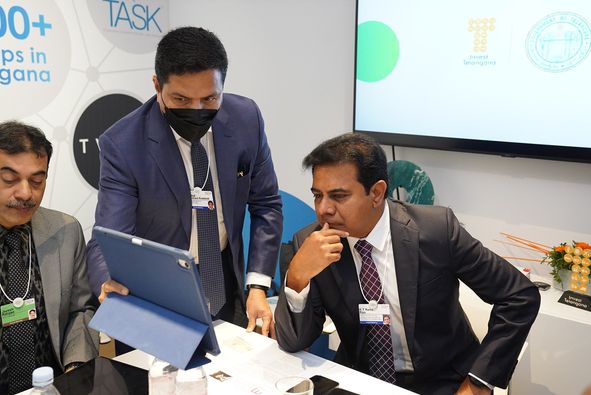 minister-ktr-davos-tour1-20.jpg