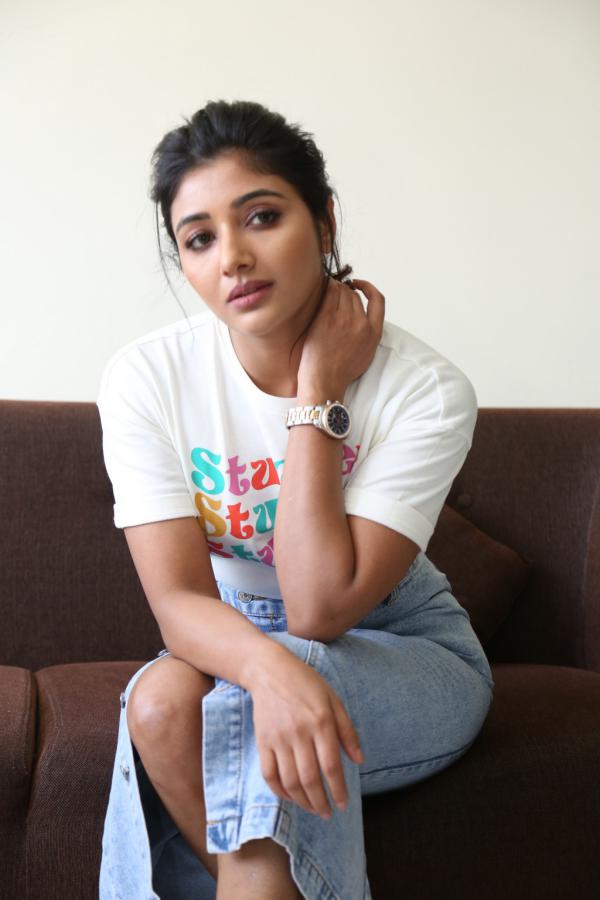 mirnaa-stills-11.jpg