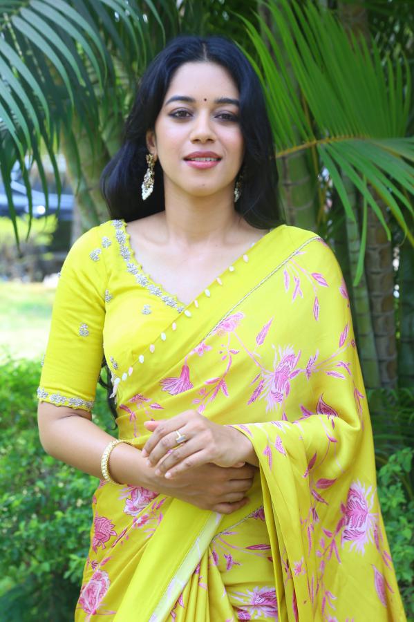 Mirnalini Ravi Stills