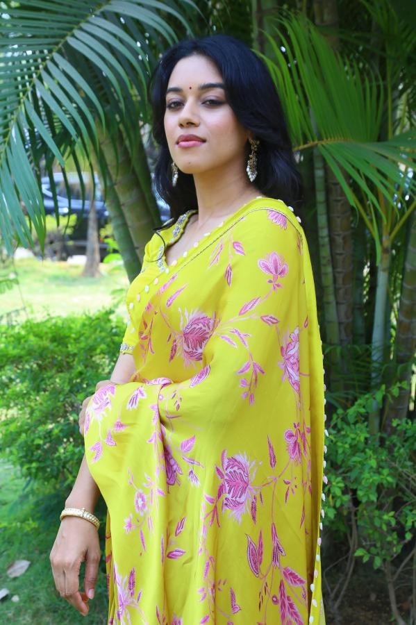 mirnalini-ravi-stills-13.jpg
