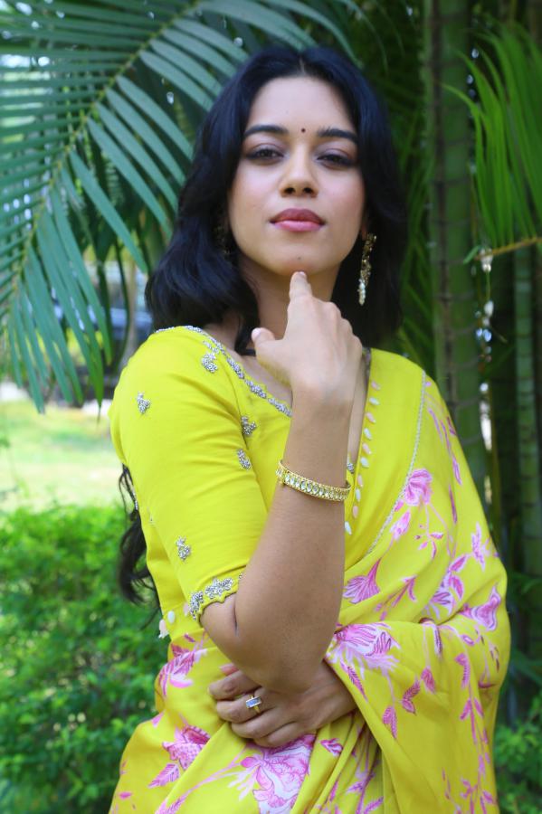 mirnalini-ravi-stills-15.jpg