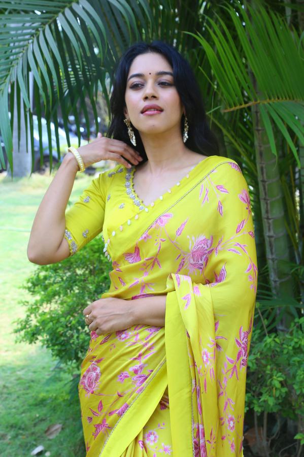 mirnalini-ravi-stills-3.jpg