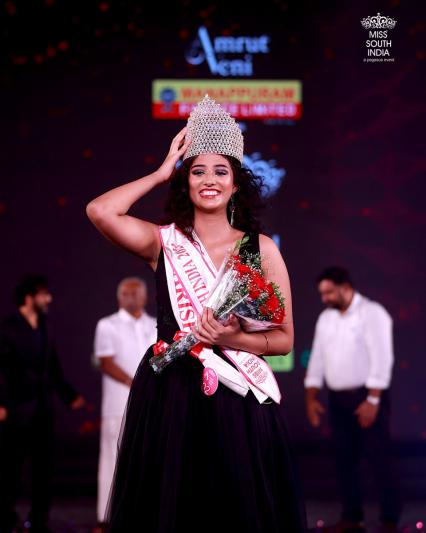 miss-south-india-2022-winner-charishma-krishna-5.jpg