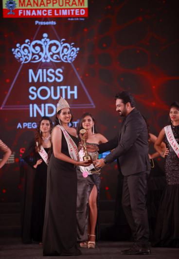 miss-south-india-2022-winner-charishma-krishna-8.jpg