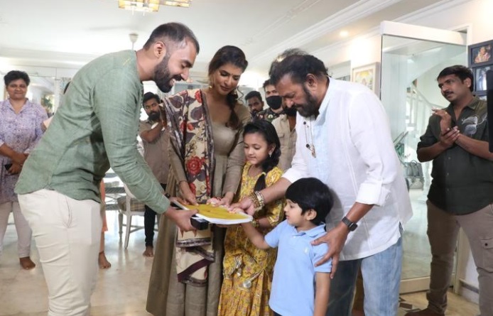 mohan-babu-new-movie-opening-4.jpg