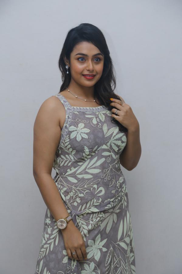 mokksha-stills-12.jpg