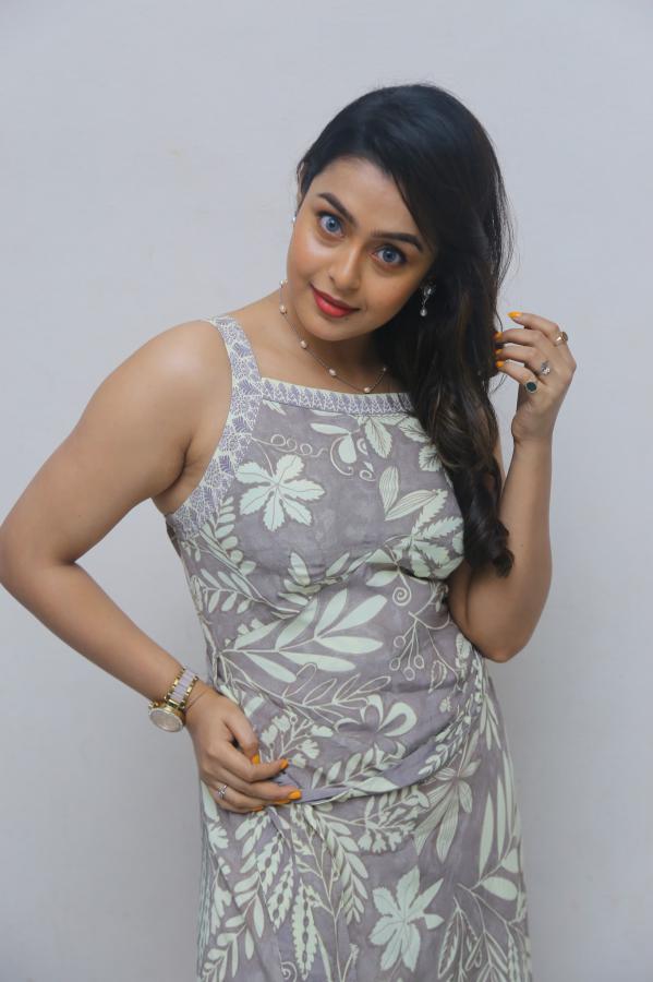 mokksha-stills-13.jpg