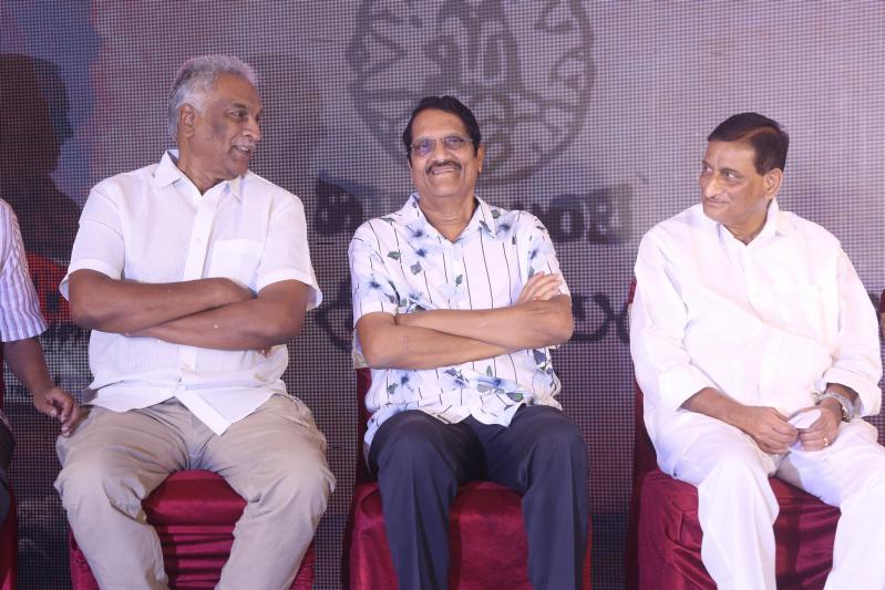mosagallaku-mosagadu-movie-re-release-pressmeet-9.jpg
