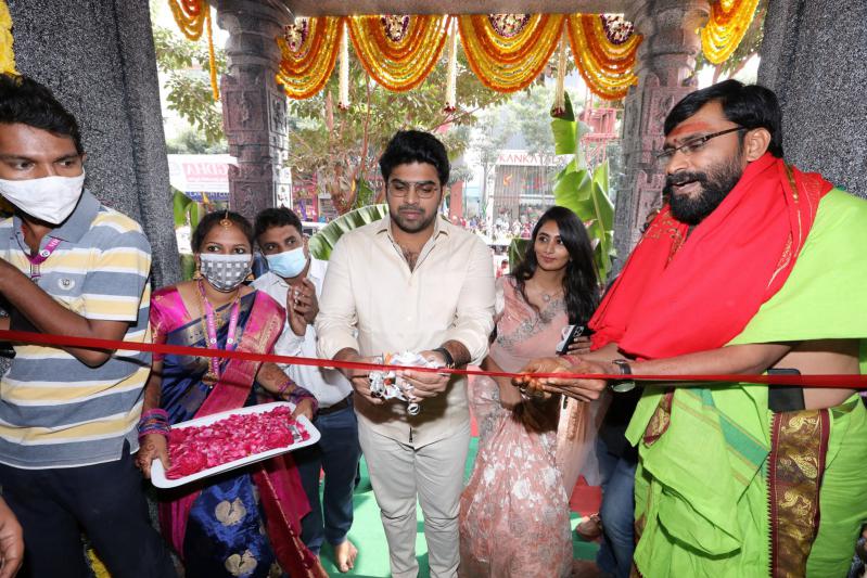 mugdha-14th-store-grand-launch-by-pragya-jaiswal-3.jpg