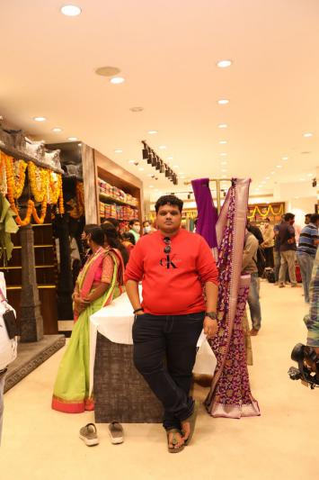 mugdha-14th-store-grand-launch-by-pragya-jaiswal-7.jpg