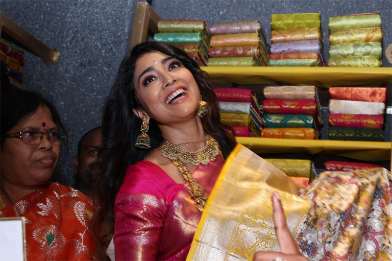 mugdha-art-designer-store-starts-in-vijayawada-2.jpg
