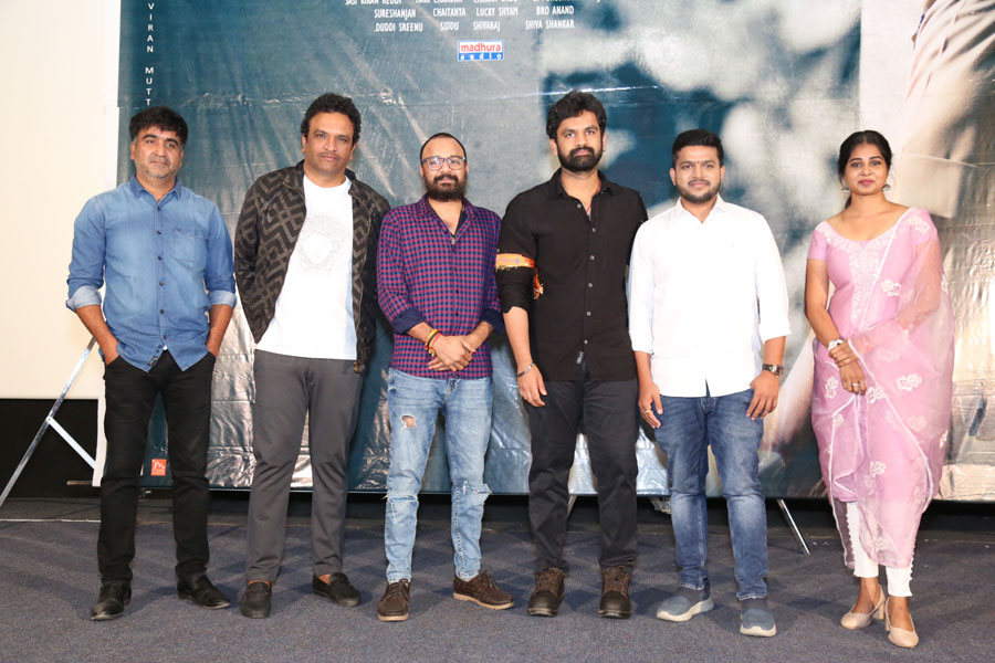 mukhya-gamanika-movie-pressmeet-5.jpg