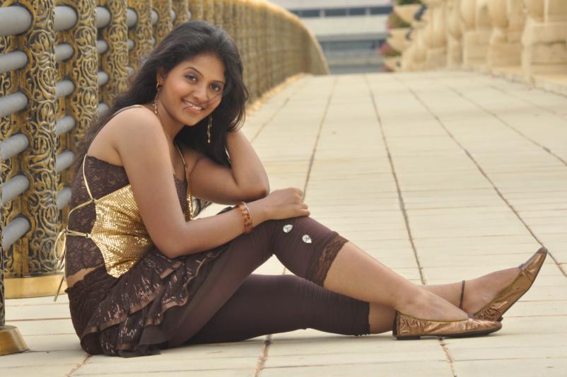musalodiki-dasara-pandaga-movie-stills-4.jpg