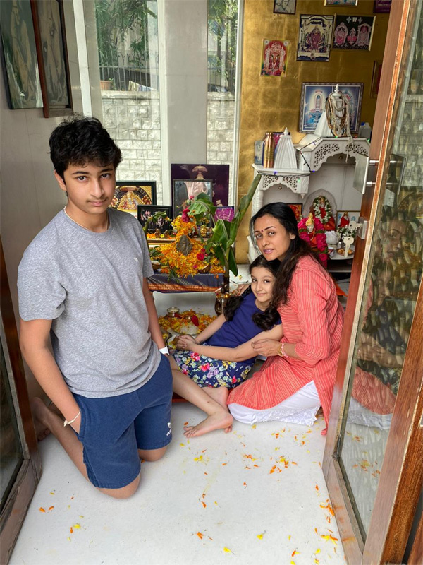 Mahesh Babu Family Performs Ganesh Chathurthi