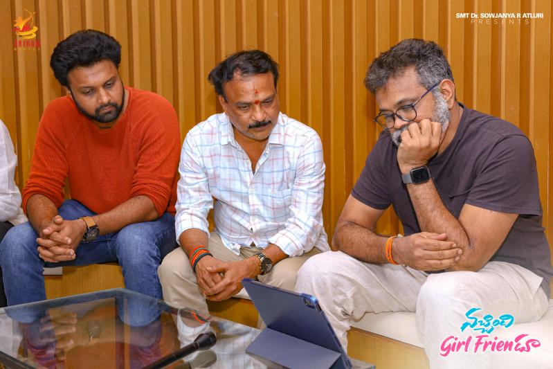 nachhindhi-girl-friend-song-launched-by-sukumar-3.jpg