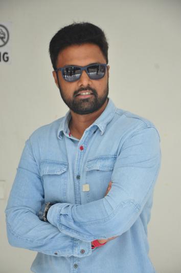nachindhi-gril-friend-movie-team-press-meet-3.jpg