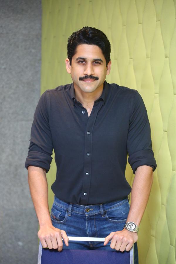 naga-chaitanya-stills-3.jpg