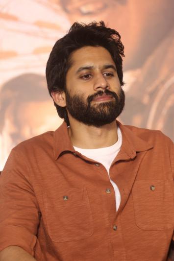 naga-chaitanya-stills-4-5.jpg
