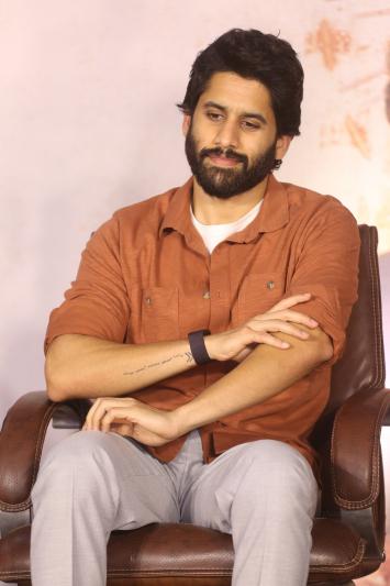 naga-chaitanya-stills-4-9.jpg