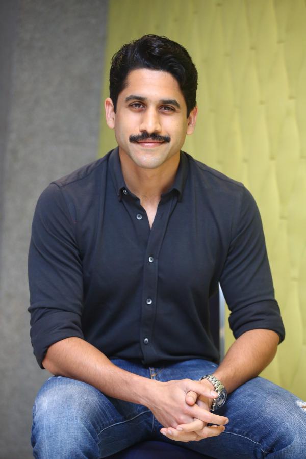 naga-chaitanya-stills-4.jpg