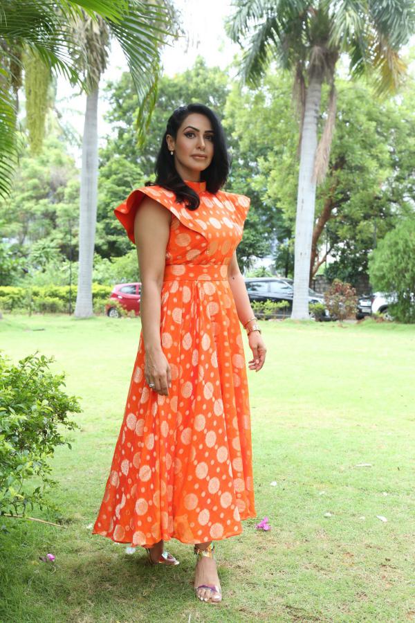 nandini-rai-stills-2-17.jpg