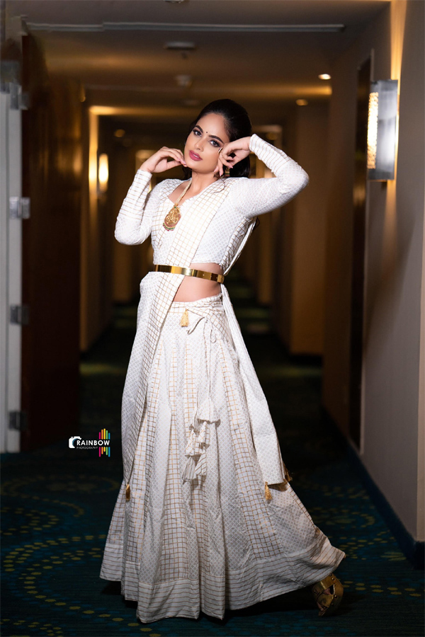 nandita-swetha-stills-4.jpg