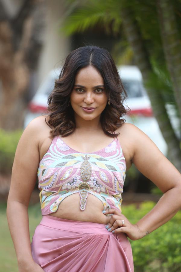nanditha-swetha-stills-10.jpg