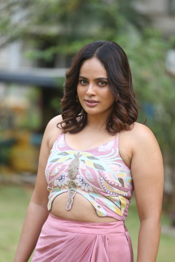 nanditha-swetha-stills-3.jpg