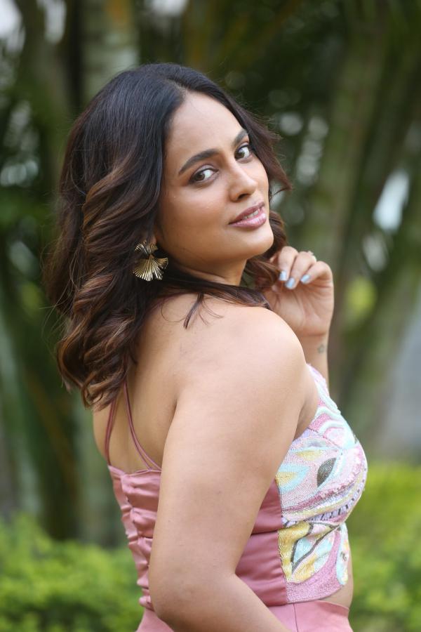 nanditha-swetha-stills-4.jpg