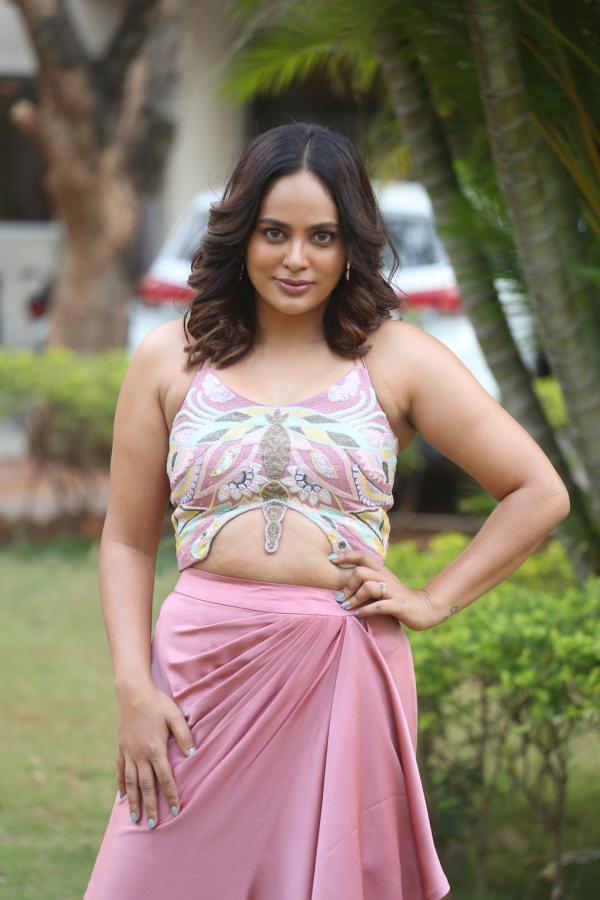 nanditha-swetha-stills-9.jpg