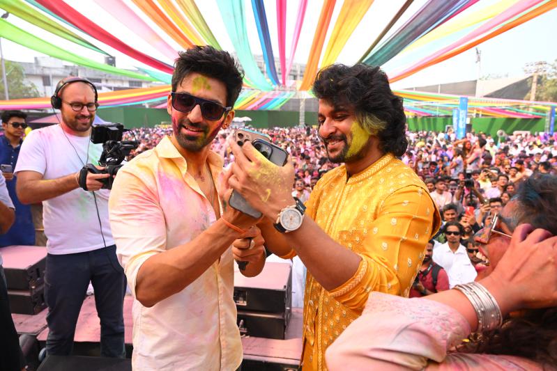 nani-in-mumbai-for-dasara-hindi-promotions-15.jpg