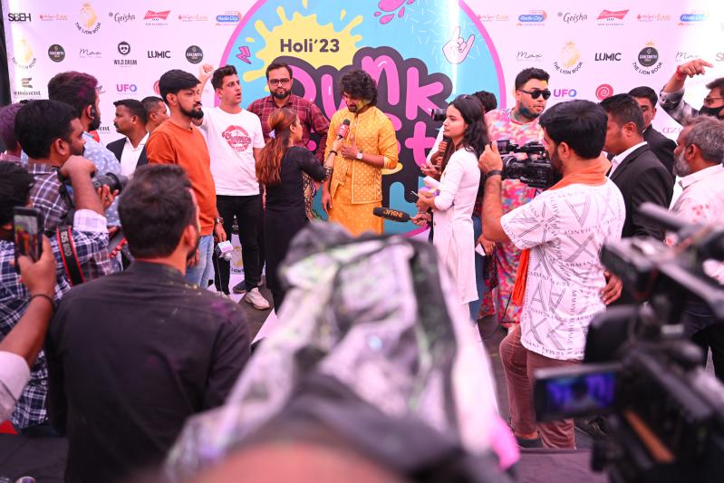 nani-in-mumbai-for-dasara-hindi-promotions-18.jpg